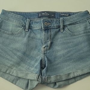 👉🏻Hollister Low-rise Midi Shorts Size 5